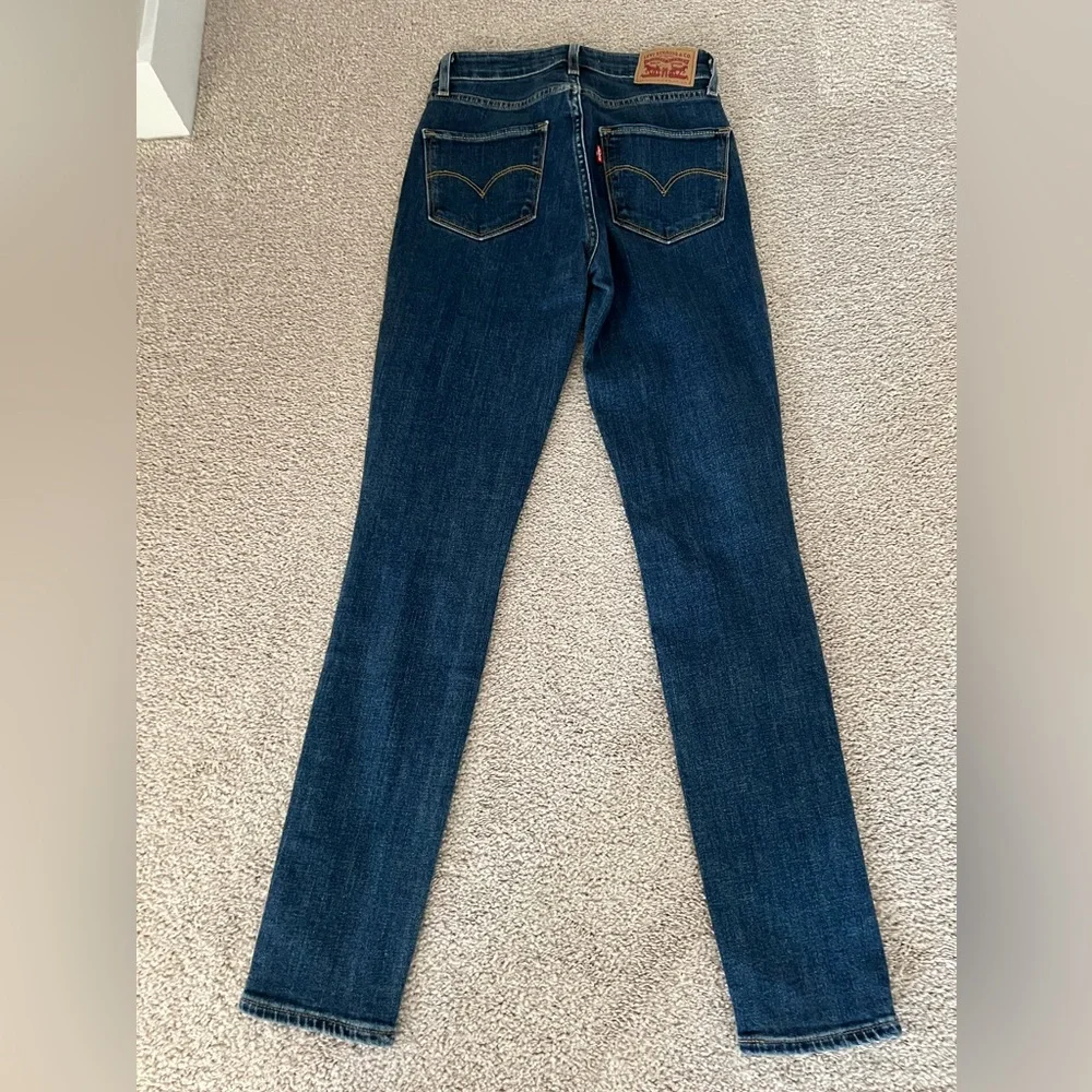 Levi’s 721 High Rise Distressed Skinny Jeans – Size 24 - Picture 3 of 15